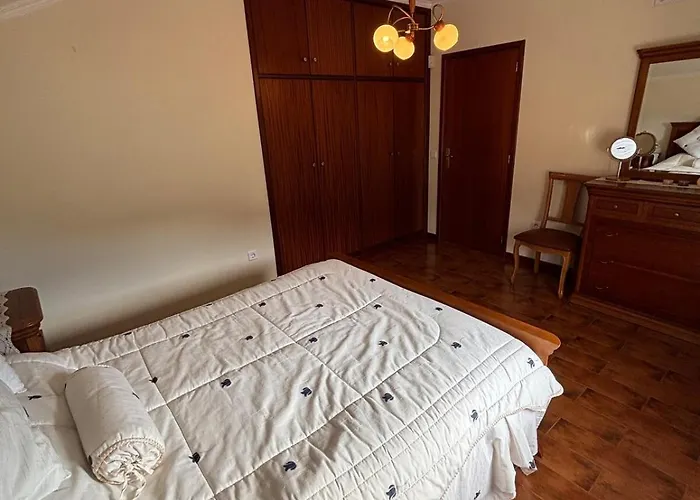 Sea & Mountain View In * Machico (Madeira)