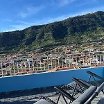 Sea & Mountain View In Appartement *