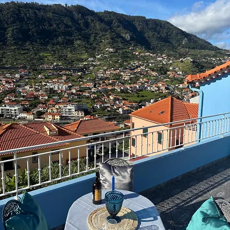 Sea & Mountain View In Apartment Machico (Madeira)