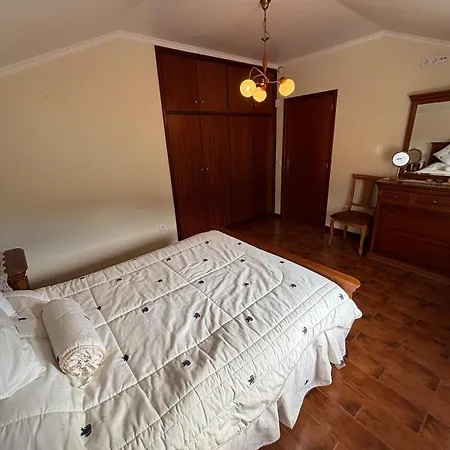 Sea & Mountain View In * Machico (Madeira)