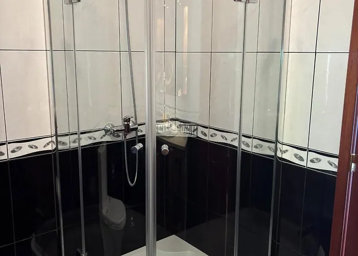 Sea & Mountain View In Apartamento Machico (Madeira)