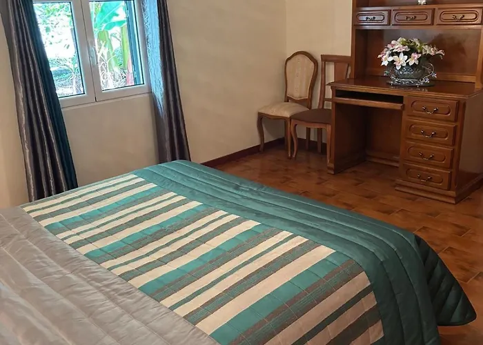 Sea & Mountain View In Machico (Madeira)